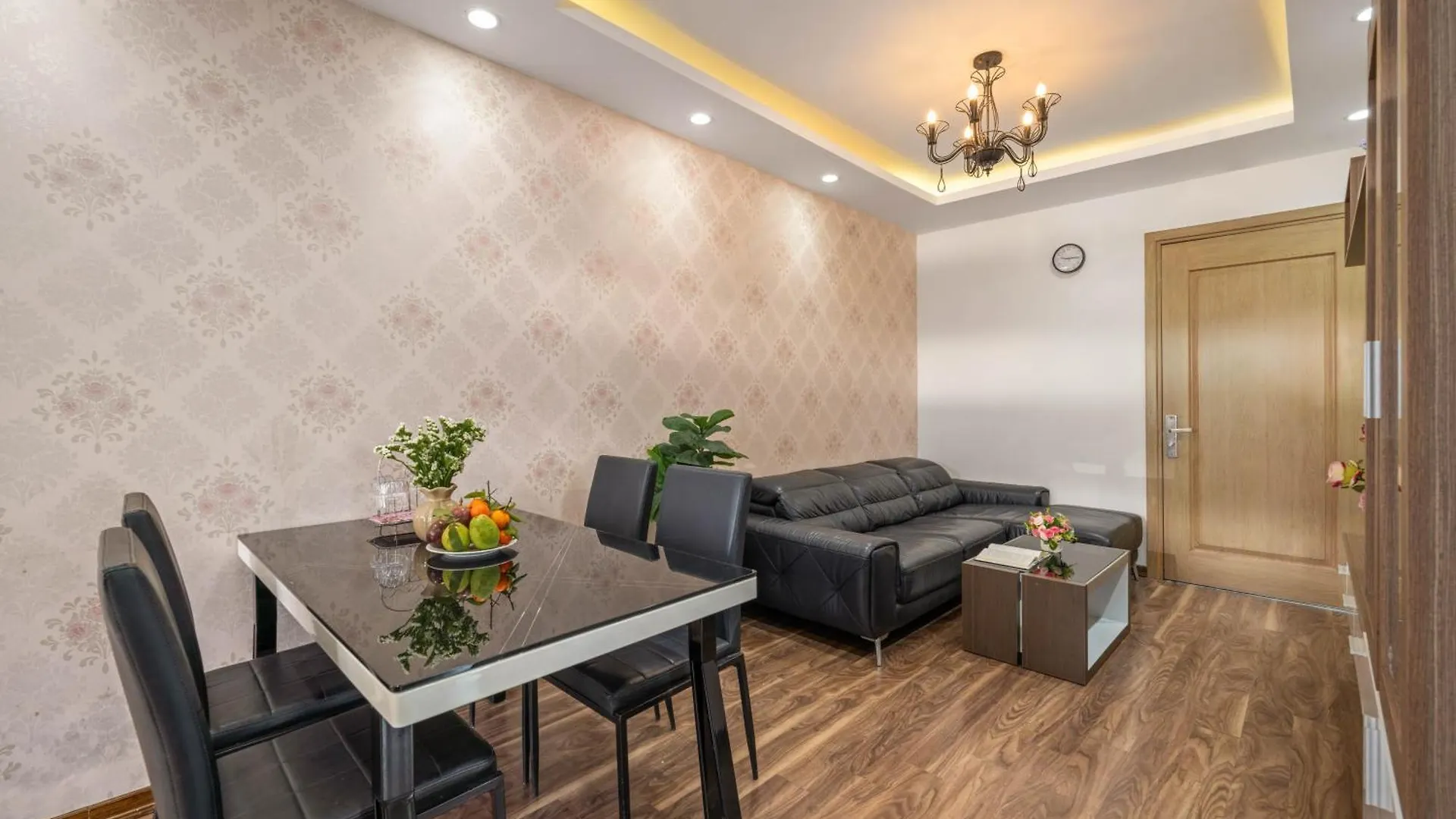 Doco Apartment Sea View With White Sand Da Nang Vietnam