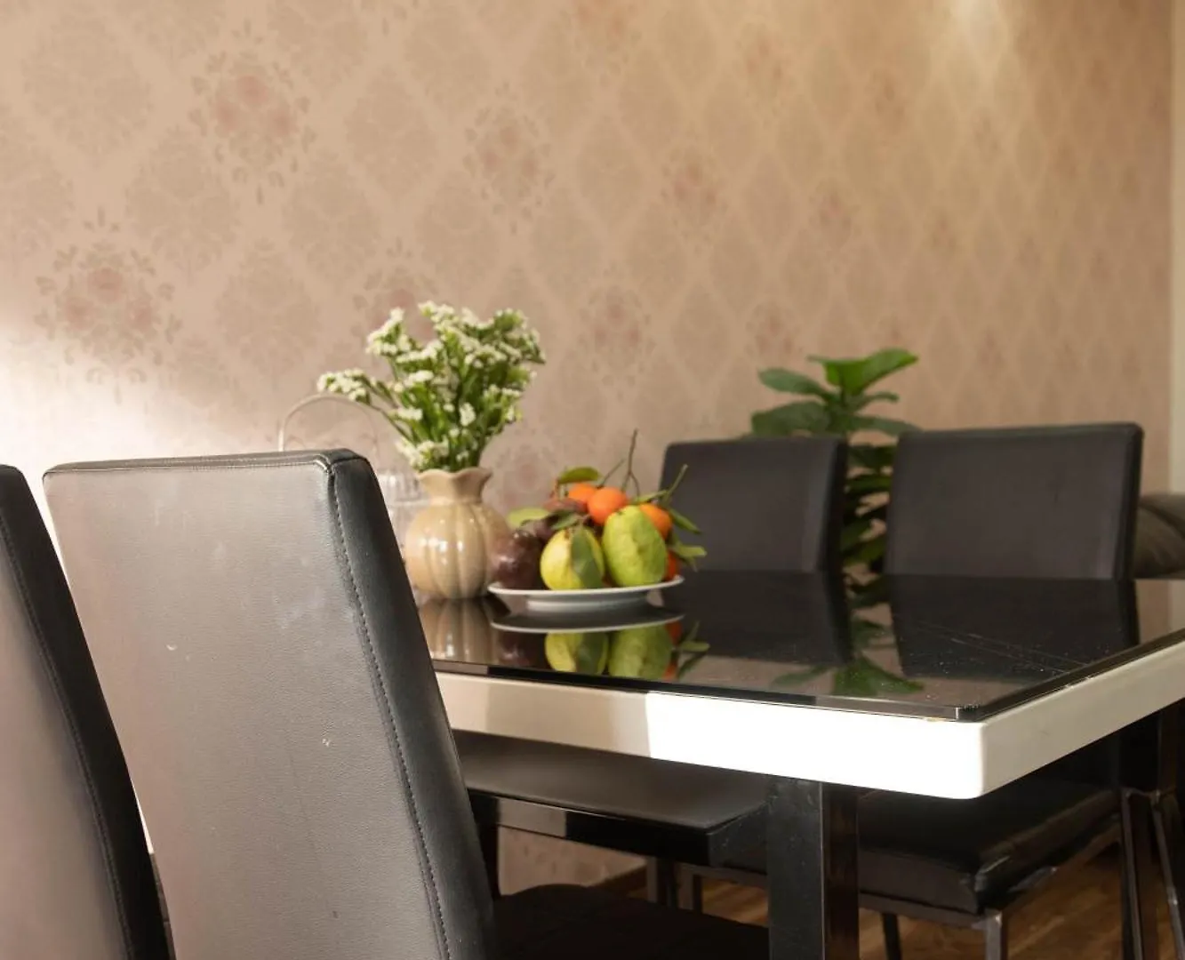 Doco Apartment Sea View With White Sand Da Nang 0*,