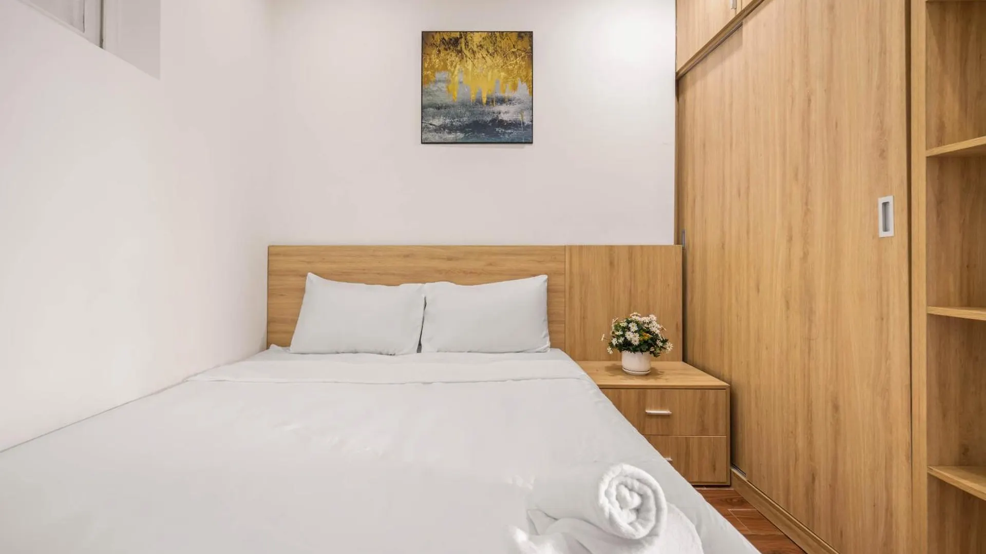 Doco Apartment Sea View With White Sand Da Nang