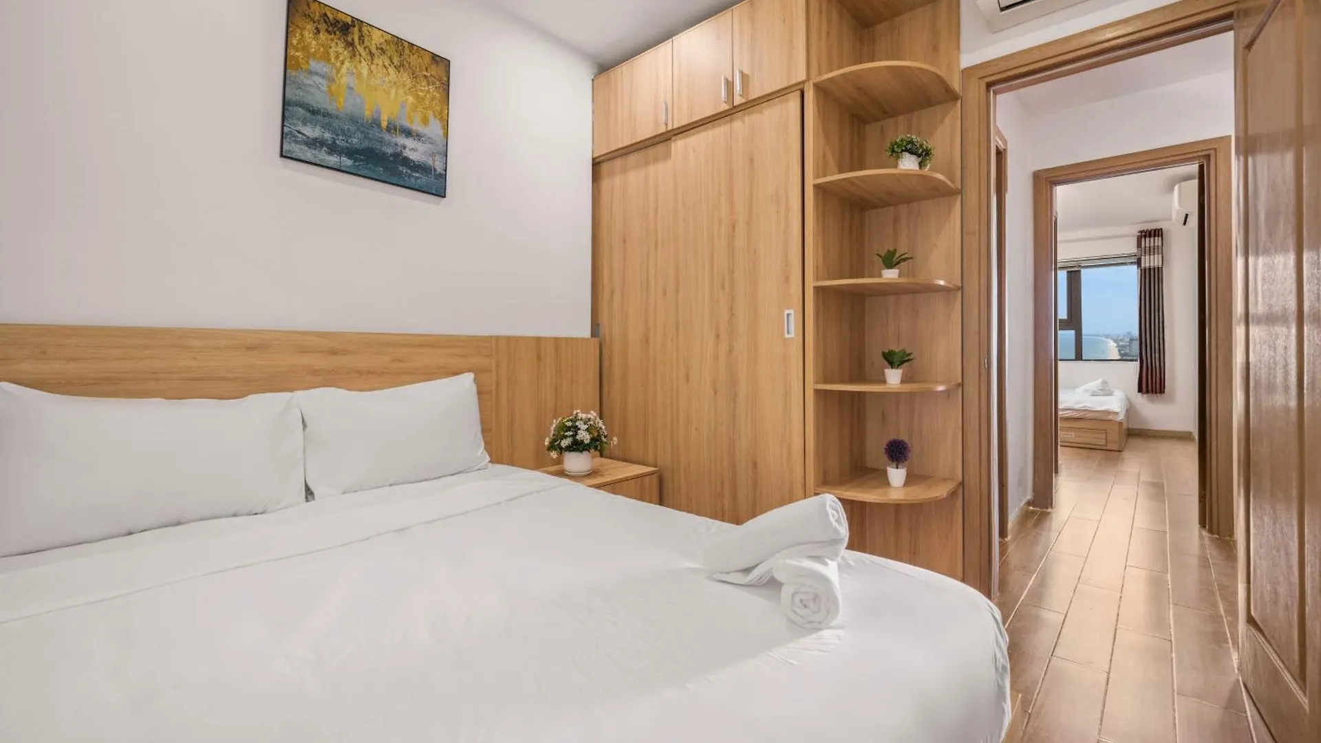 Doco Apartment Sea View With White Sand Da Nang Vietnam