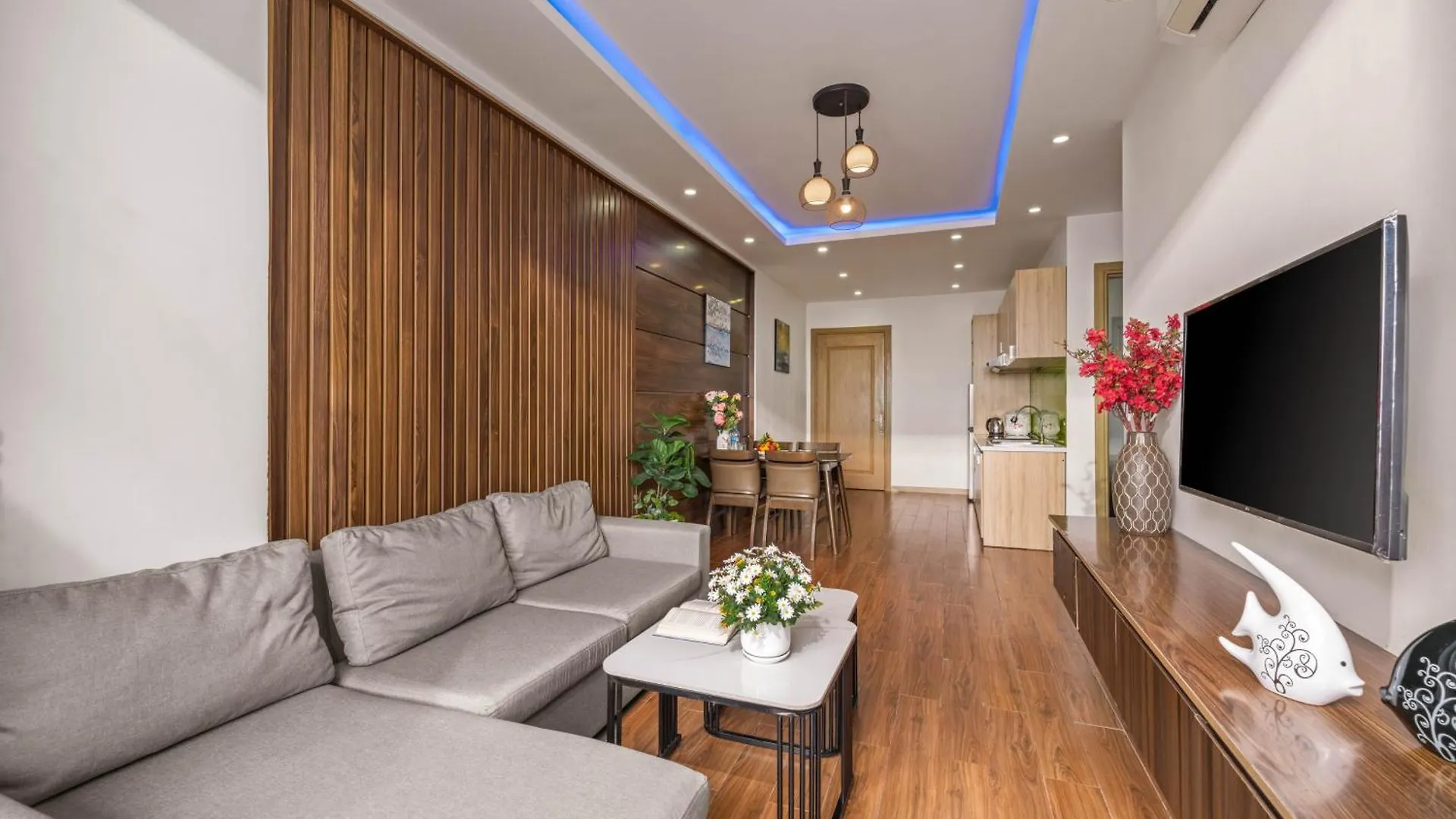 Doco Apartment Sea View With White Sand Da Nang