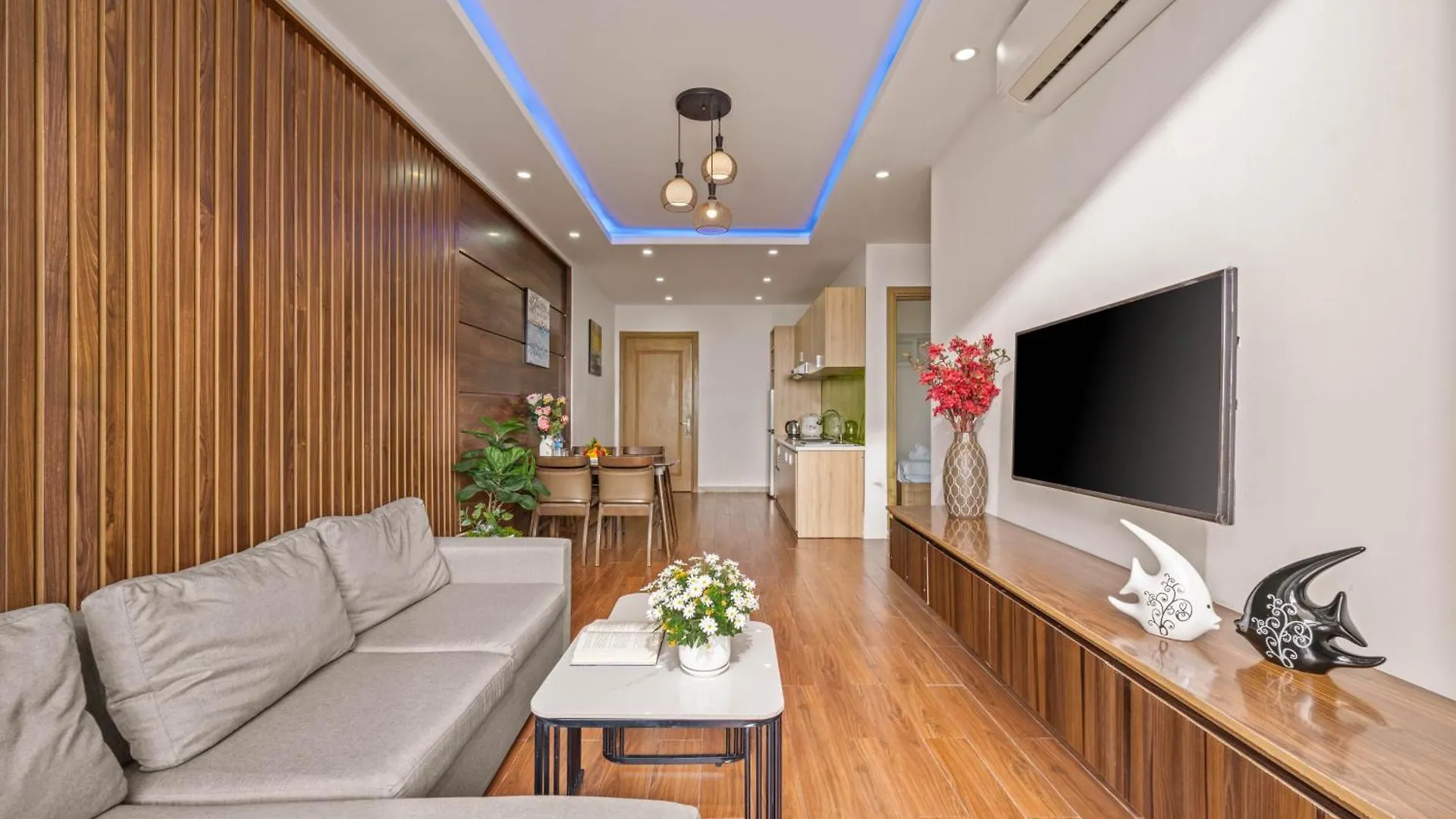 Doco Apartment Sea View With White Sand Da Nang