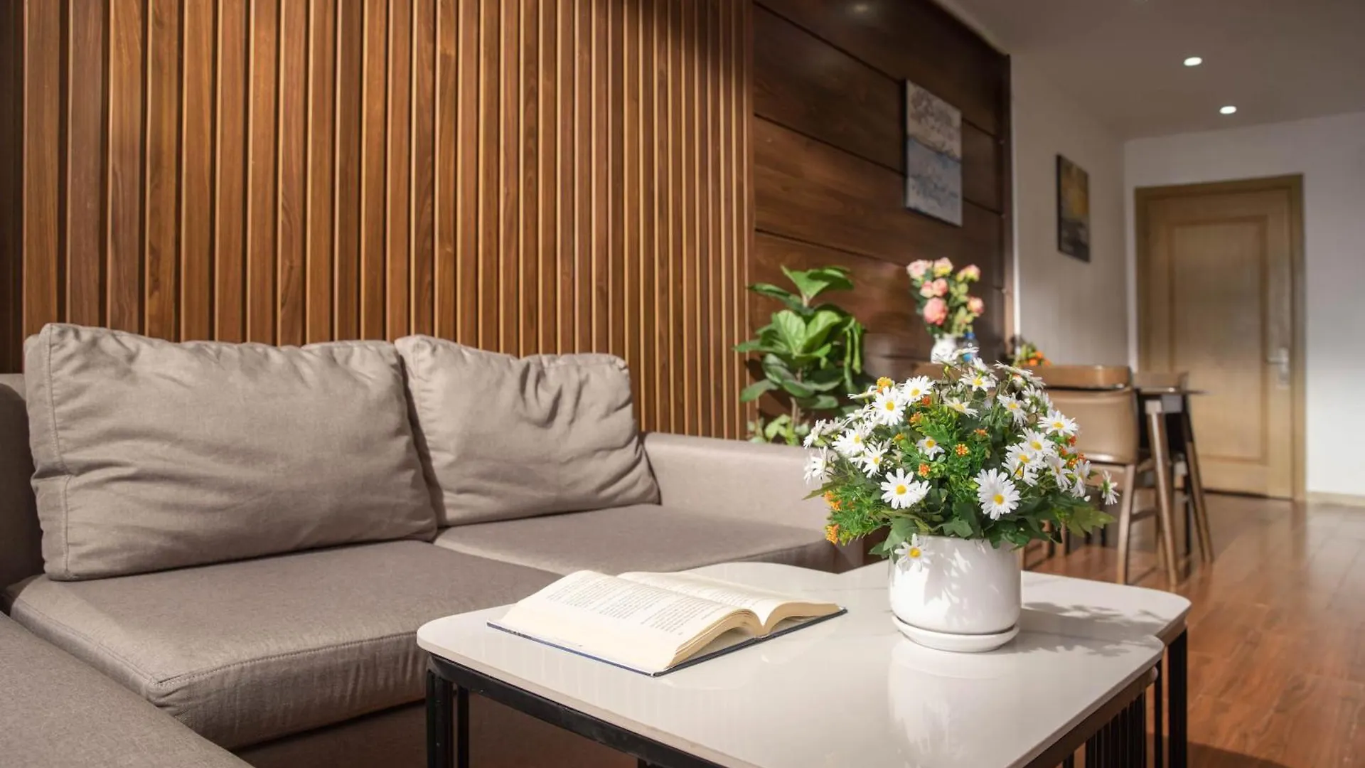 Doco Apartment Sea View With White Sand Da Nang Vietnam