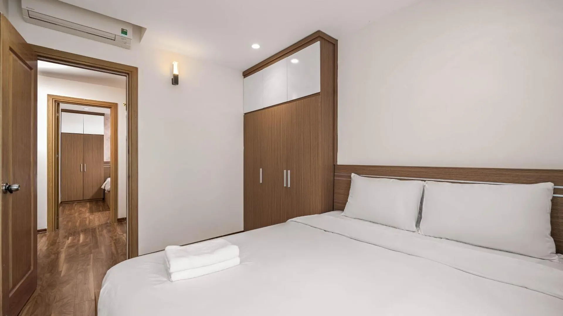 Doco Apartment Sea View With White Sand Da Nang